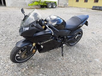 Honda CBR 600F - 5