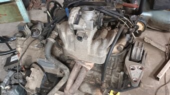Motor Škoda 781.136B + Převodovka . - 5