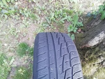 215/45/16 zimni - 5