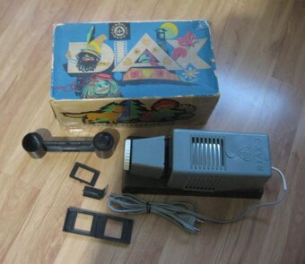 Retro diaprojektor funkční - 5