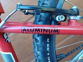 Horské kolo GT Avalanche 2.0 - 5