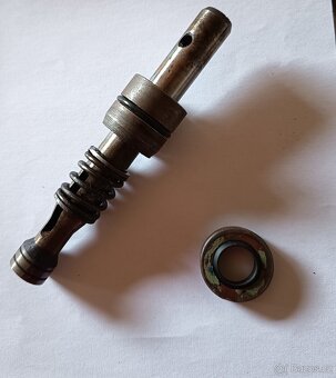 mobilní nůžkový hydraulický zvedák - přetěsněný+nový olej - 5