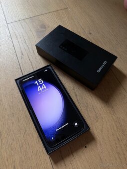 Samsung Galaxy S23 128GB Černý - 5