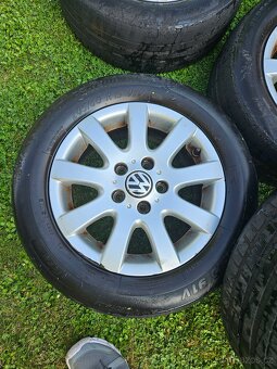 4 litinové disky 205/60 r15 VW - 5