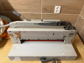 Řezačka papíru IDEAL 3905 - 5