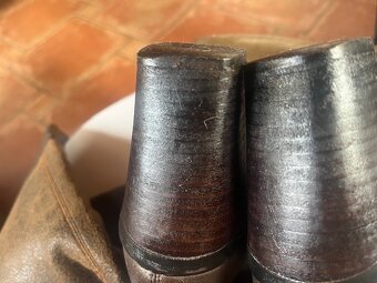 Hnědé, kožené boty In Solia - 5