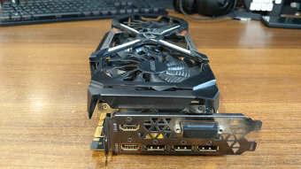 Gigabyte AORUS GeForce GTX 1080Ti 11GB - 5