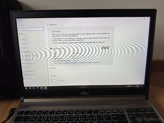 FUJITSU LIFEBOOK E756 s příslušenstvím - 5