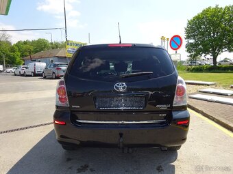 Toyota Corolla Verso 2,2 D-4D, 7 MÍST - 5