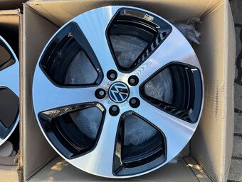 ORIGINÁL Alu Volkswagen AUSTIN R18, 5x112- ZÁNOVNÍ - 5