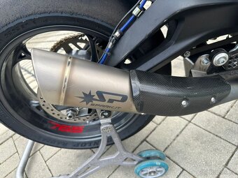 Triumph Street Triple RS 2022 - 5
