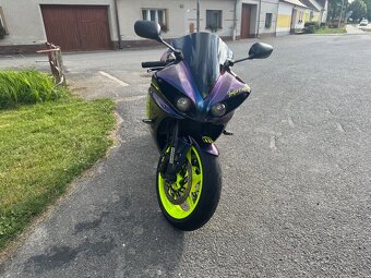 Yamaha YZF R1 - 5