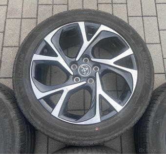 Toyota C-HR - 18"alu + letní 225/50 Michelin 5mm - 5