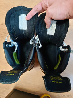 Brusle CCM XF80 TACKS velikost 45 - 5