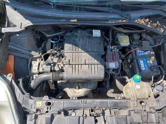 Fiat Punto Grande 1.2i - 5