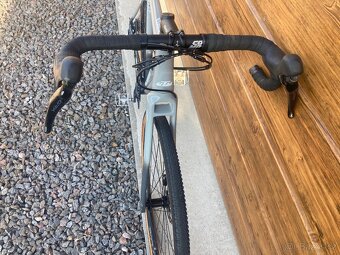 Gravel kolo KTM - rám M - 5