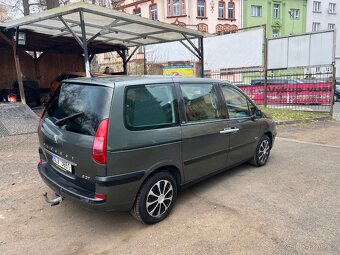 Peugeot 807, 2,0 Hdi 100 Kw, 7 míst Rok výroby: 7/2007 - 5