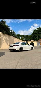Toyota Camry Executive Hybrid - 5