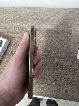 Iphone 16pro 256gb pouštní titan - 5