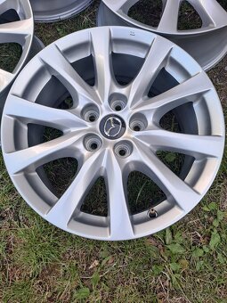 Alu disky 5x114.3 originál Mazda R17 - 5
