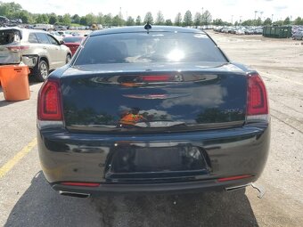 2022 Chrysler 300 S 3.6L RWD - 5