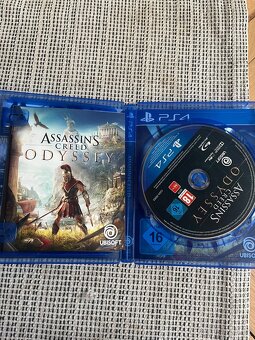 Prodám PS4 500gb - 5