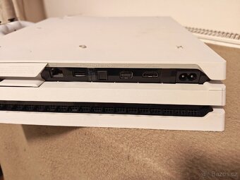 Playstation 4 PRO White - 5