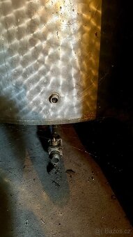 NEREZOVÉ - KAMENINOVÉ - PLASTOVÉ - NÁDOBY - 1000L - 6000L - 5