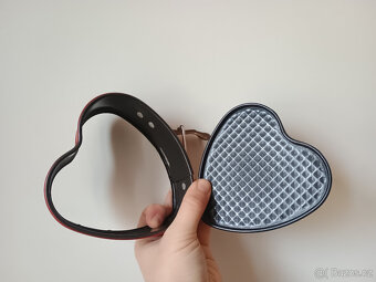 Forma na pečení ve tvaru srdce - 5