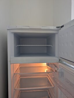 Lednice INDESIT s mrazákem / A+ Class - 5