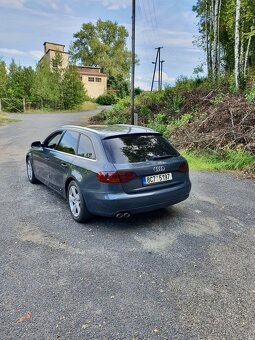 Audi A4 B8 2.0 TDi 105kw - 5