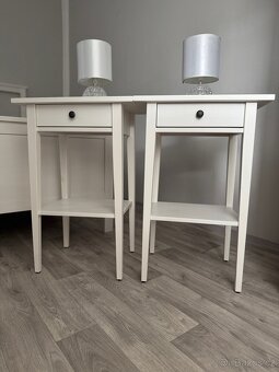 Noční stolky IKEA Hemnes bílé mořidlo. - 5