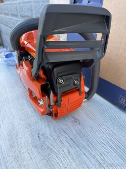 Husqvarna 353, Nová Motorová Pila - 5