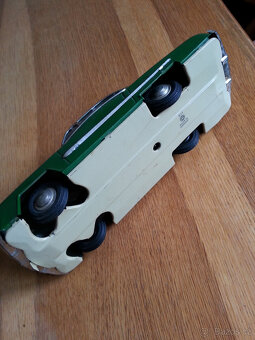 Plechové autíčko - 5