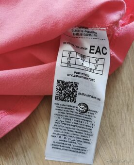 Nové dámské tričko Guess S - 5