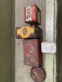 Staré kovové krabičky - 5