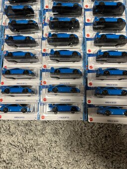 Hot Wheels Porsche 911 GT3 - 5