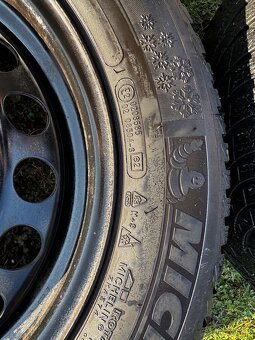 Plecháče z Golfa roztec 5x112 + R15 Michelin Alpin - 5