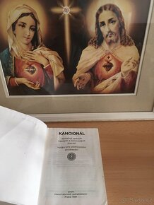 Křesťanské kříže, obraz, kancionál - 5