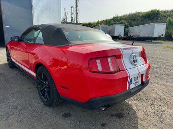 Ford Mustang 3.7 kabriolet rok 2012 - 5