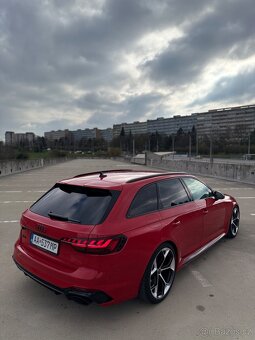 audi RS4 competition+ 2024 - 5