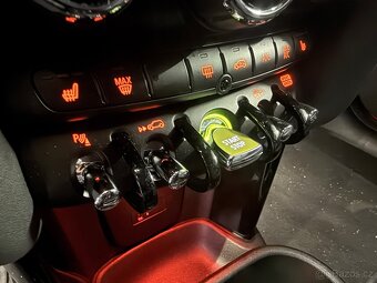 Mini Cooper SE 2022, pouze 15200 km, aktivní parkovací asist - 5
