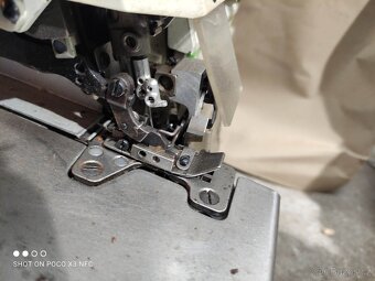 Průmyslový stroj JUKI overlok - 5