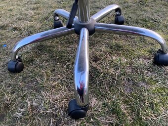 KANCELÁŘSKÁ ŽIDLE. - 5