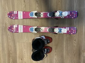 Prodám dětské růžové lyže 80+ lyžáky 240 (boty) jako set - 5