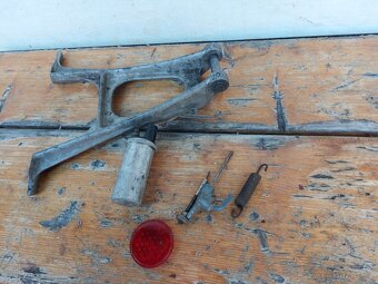 ČZ Sport typ 470 a 475 stojan a dily - 5