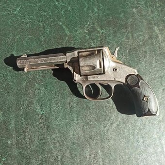 Revolver Hopkins Allen XL5 ráže 38SW DA s vytahovačem - 5