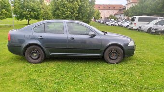 Škoda Octavia 2  1.6 FSI - 5