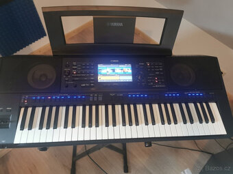 Yamaha PSR SX 900 jako nová s příslušenstvím a USB. - 5