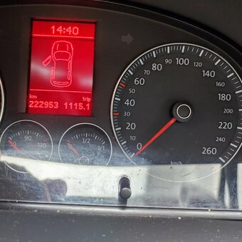 Volkswagen Touran II 2.0 Tdi 103 KW FREESTYLE r.2010 222tkm - 5